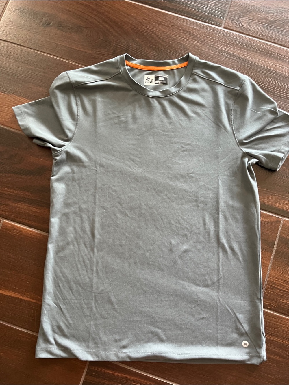Mens D gray rbx performance tee